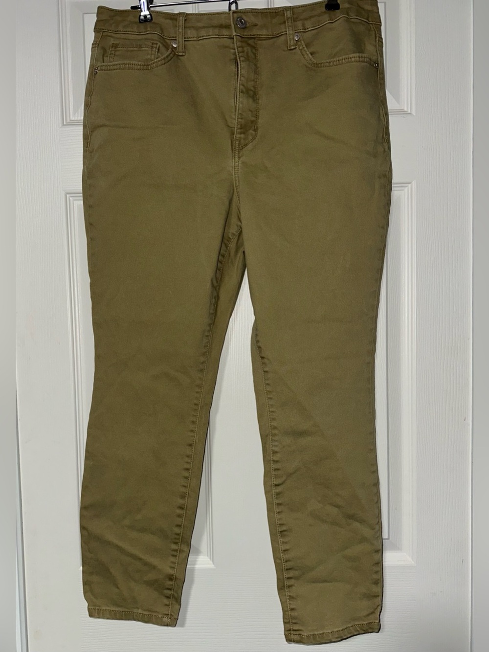 Wonderly Slim Olive/Khaki-Tone Skinny Ankle Jeans
